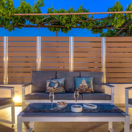 Angels Suites Platanias  Exterior photo
